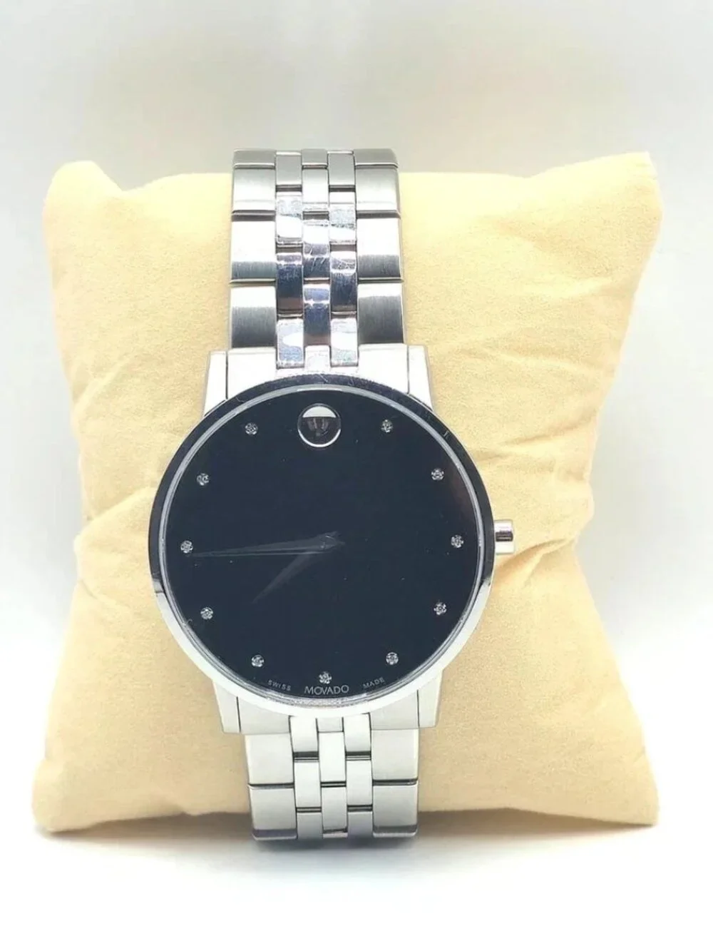 Movado Museum Classic Black Dial Mens Watch 0607201 Stainless Steel Swiss Made